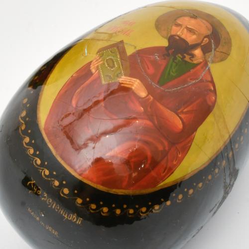 ESCUELA RUSA, SIGLO XX. Miscelánea de piezas.