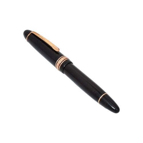 MONTBLANC.  Pluma estilográfica modelo  "Meisterstück".