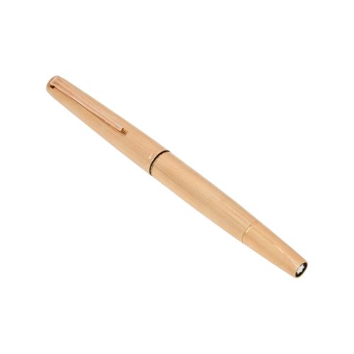 MONTBLANC.  Pluma estilográfica.