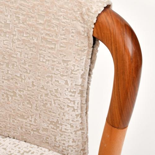 UMBERTO ASNAGO (1949) PARA GIORGETTI. Sofá modelo "Progetti