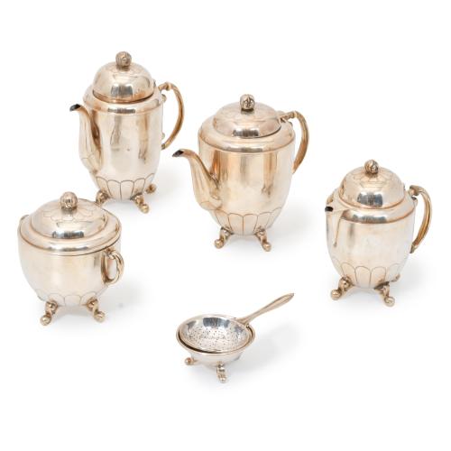 Juego de té y café en plata, siglo XX. 