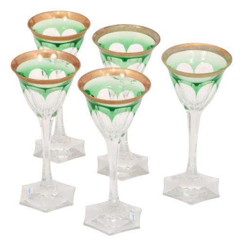 Conjunto de cinco copas, siglo XX.