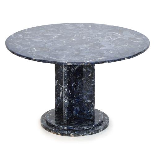 Mesa auxiliar, siglo XX.