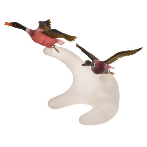 ESCUELA DE IDAR-OBERSTEIN, SIGLO XX. "Patos mallard voladores".