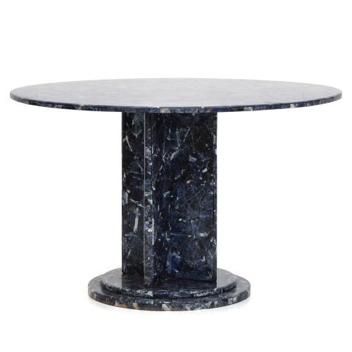 Mesa auxiliar, siglo XX.