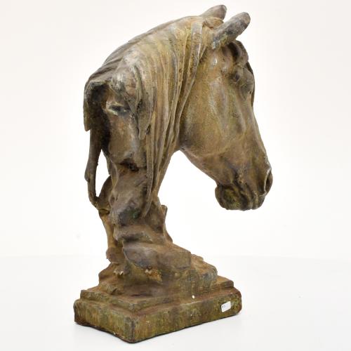Busto de caballo, siglo XX. 