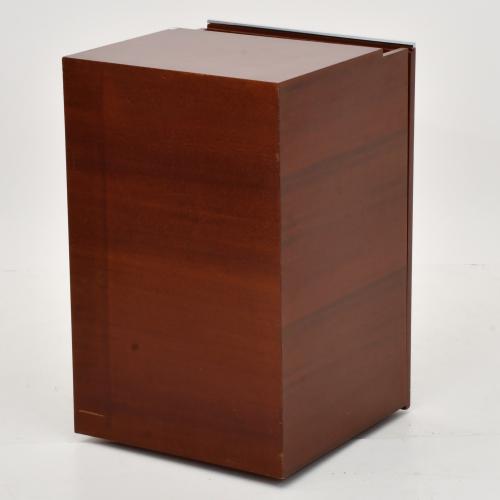 JAUME TRESSERRA (1943).   Mueble auxiliar.