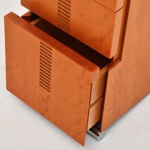 JAUME TRESSERRA (1943).   Chiffonier-joyero "Hotel Arts".
