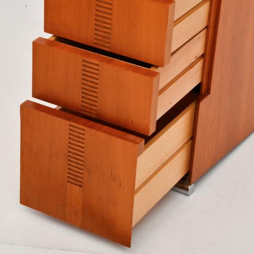 JAUME TRESSERRA (1943).   Chiffonier-joyero "Hotel Arts".