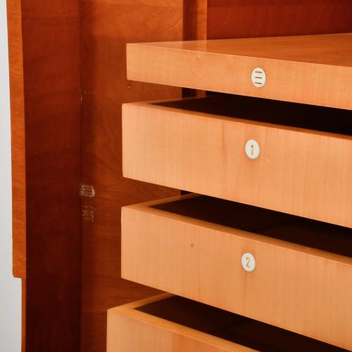 JAUME TRESSERRA (1943).   Chiffonier "Tecla".