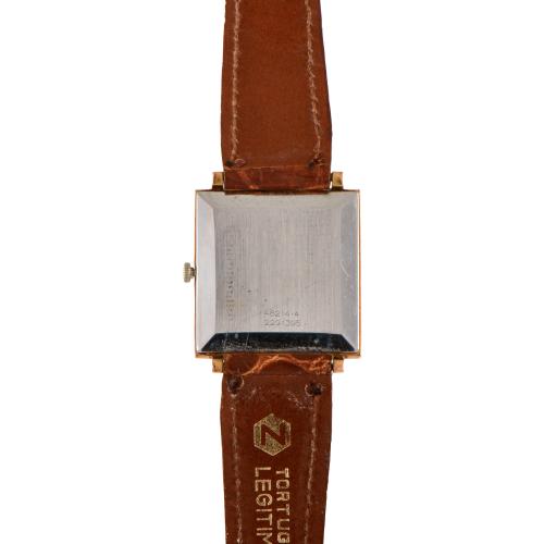 UNIVERSAL GÉNEVE. Reloj de pulsera.