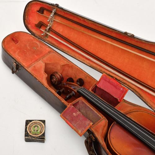 H. EMILE BLONDELET (1875-1928). Violín, 1923.