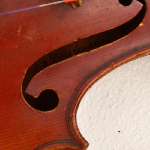 H. EMILE BLONDELET (1875-1928). Violín, 1923.