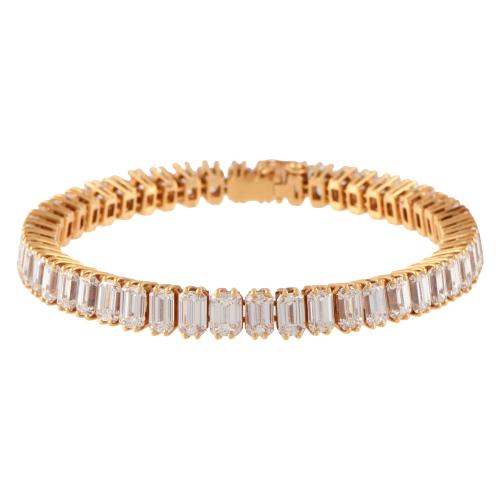 Pulsera riviere con diamantes talla baguette.