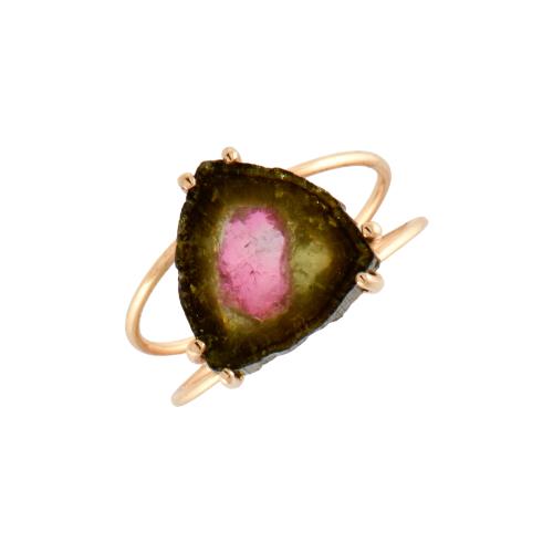 Anillo con turmalina.