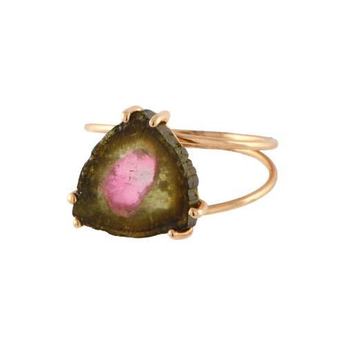 Anillo con turmalina.