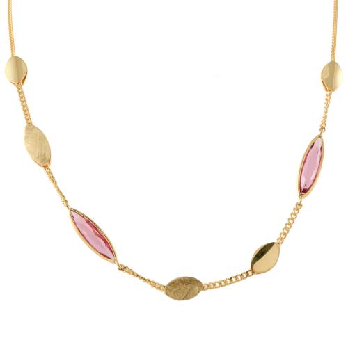 Conjunto de collar y pendientes.  