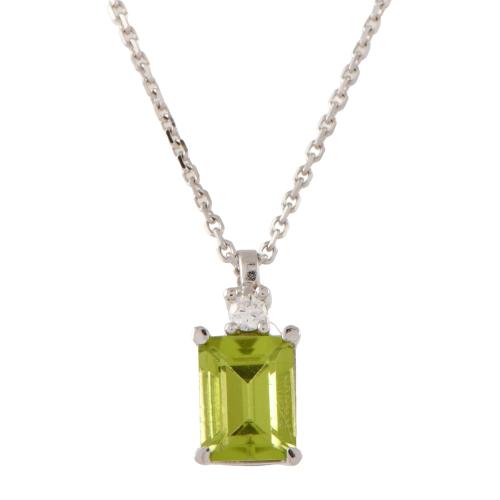 Collar con colgante con olivina y diamante.