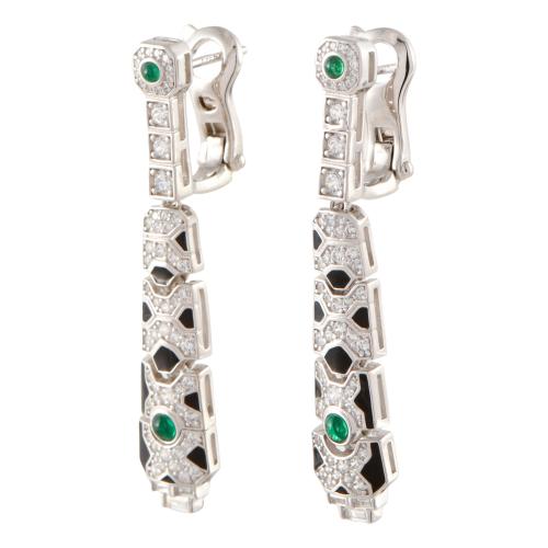 Pendientes largos articulados con circonitas.