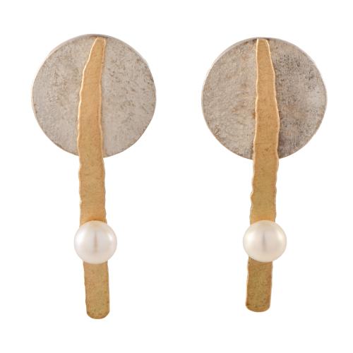 Pendientes artesanales con perla.