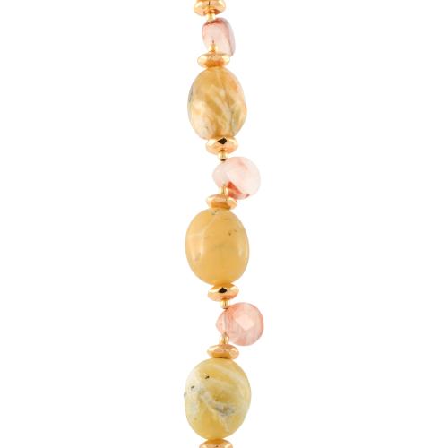 Pulsera con pedrería natural.