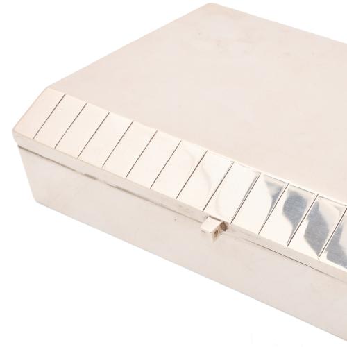 Caja tabaquera, siglo XX. 