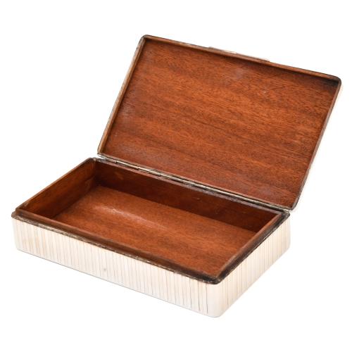 Caja tabaquera, siglo XX.