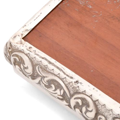 Caja tabaquera, siglo XX.