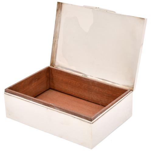 Caja tabaquera, siglo XX.