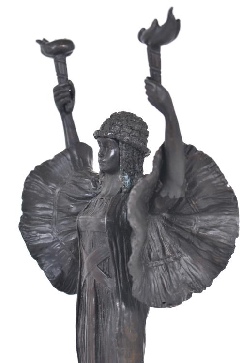 SIGUIENDO MODELOS DE AGATHON LÉONARD. "Dama con antorchas".