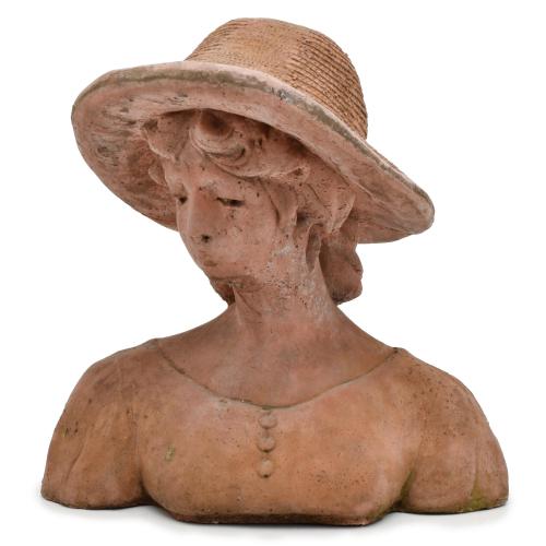 Busto de mujer, siglo XX. 
