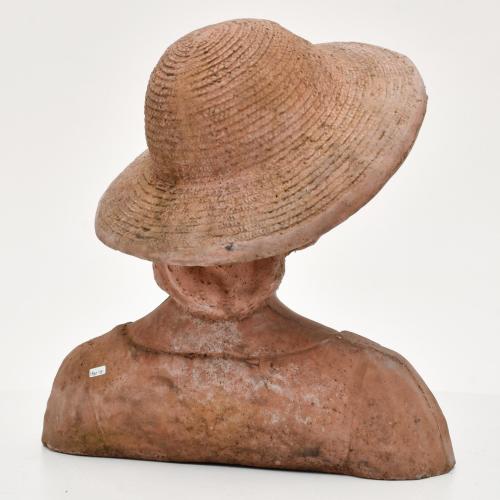 Busto de mujer, siglo XX. 