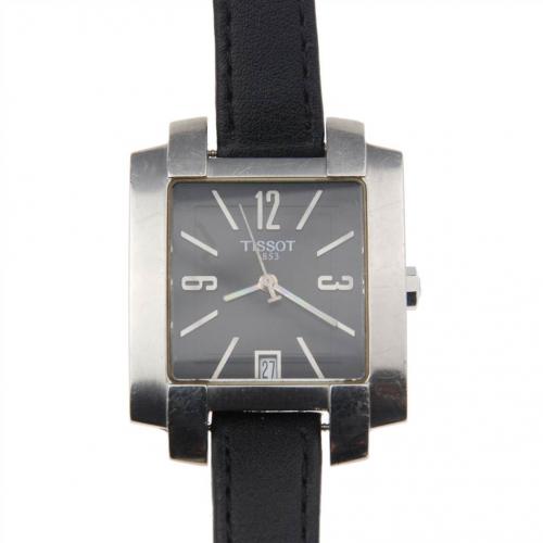 LADIES' WRISTWATCH.