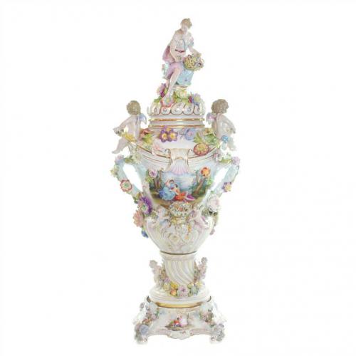 German Potschappel-Dresden porcelain, founded by Carl Thieme 1872.Central painted medallion with classical scene after models of the neoclassical artist Angelika Kauffmann.Marked on the base. One modern restoration and very small losses. 115 cm. high.  